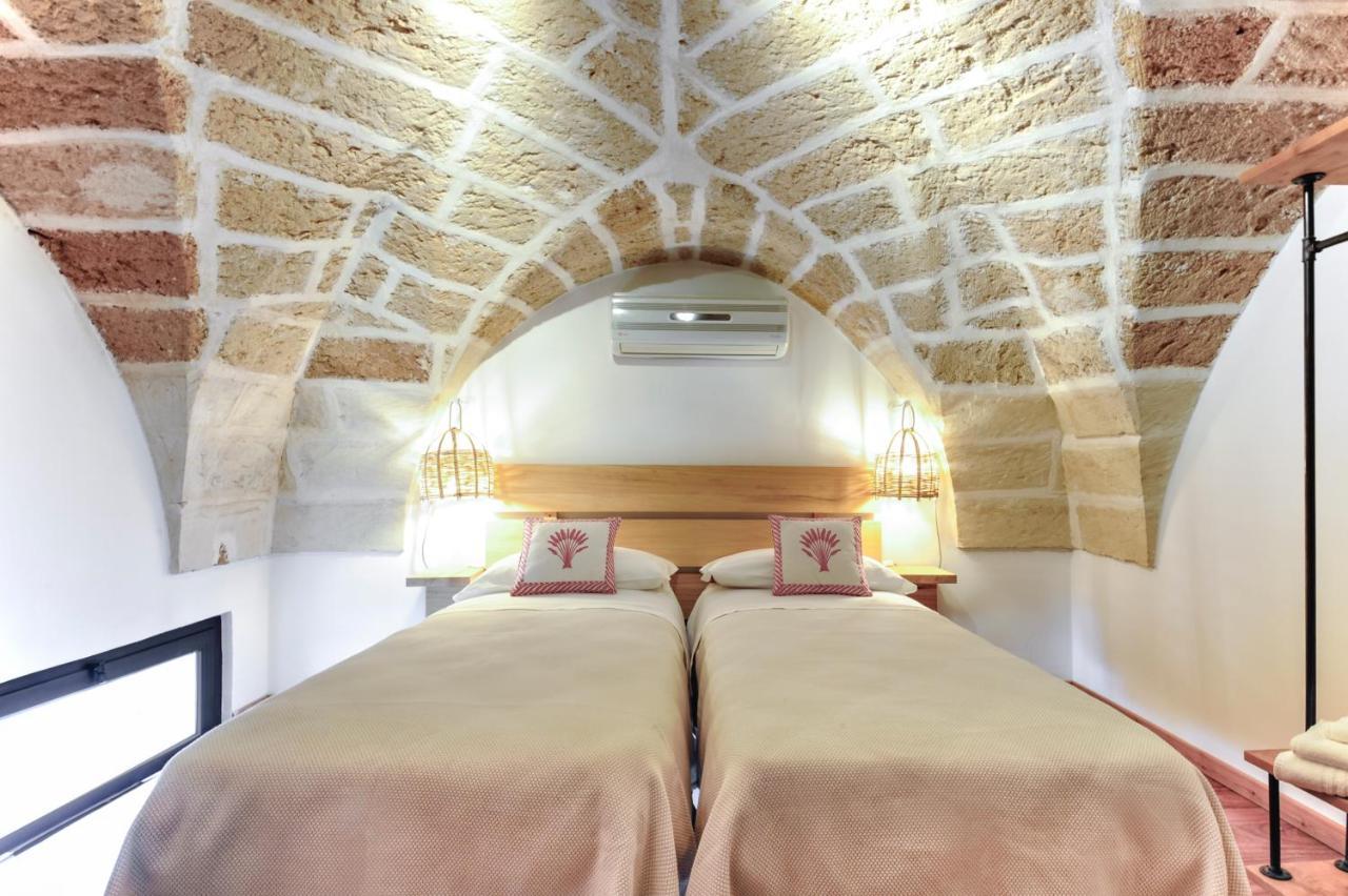 Castriota19 - Jacuzzi Room & Apartment Sit Lecce Ngoại thất bức ảnh